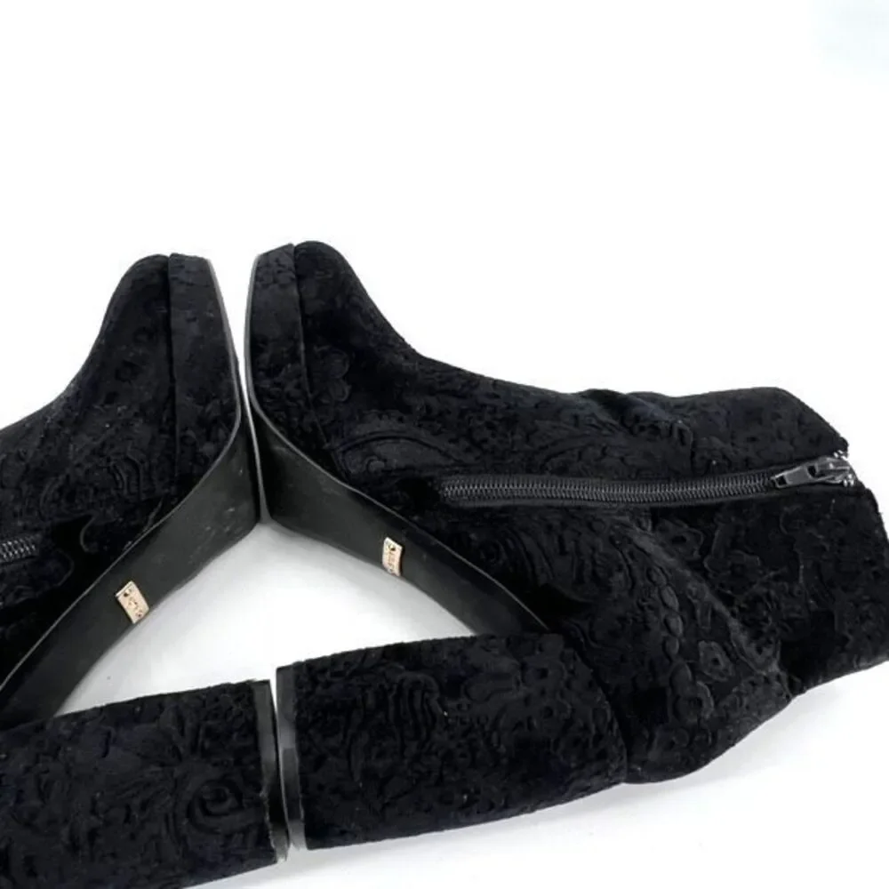 Kensie Black Velvet Floral Emeline Block heel boot bootie size 8.5 Platform Goth